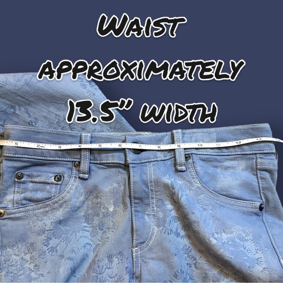 🎉HP🎉 Originally NWTWhite Skinny Capri NOW Cyanotype Floral Style Blue. Size 27 - Picture 8 of 13
